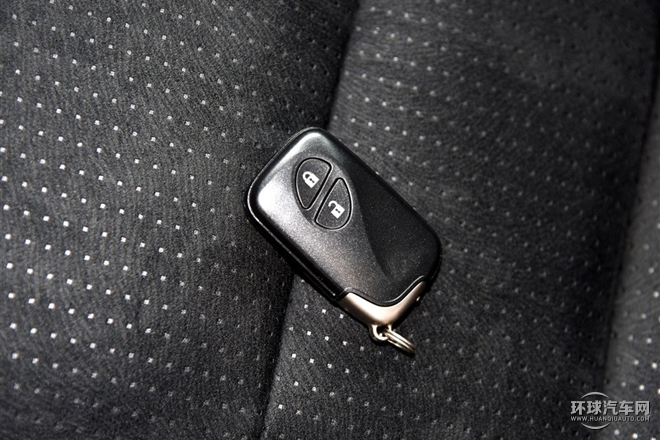 2015款 CT200h 暗夜騎士版