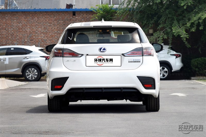 2015款 CT200h 暗夜騎士版