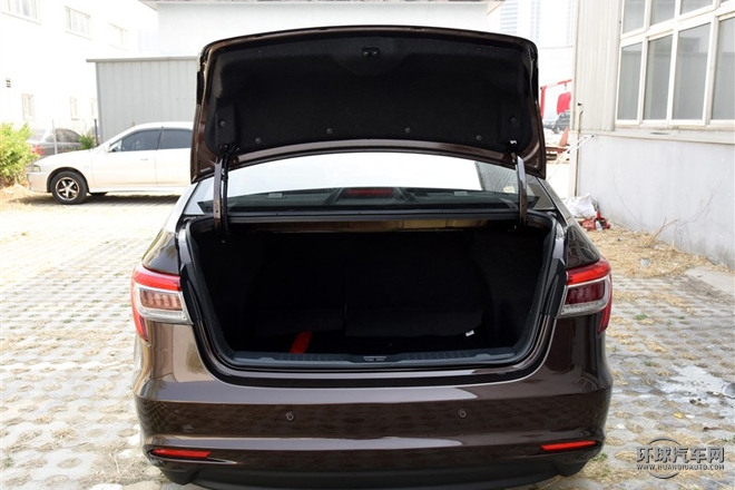 2015款 1.8T 自動旗艦型