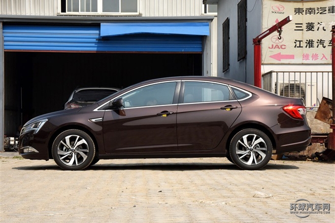 2015款 1.8T 自動旗艦型