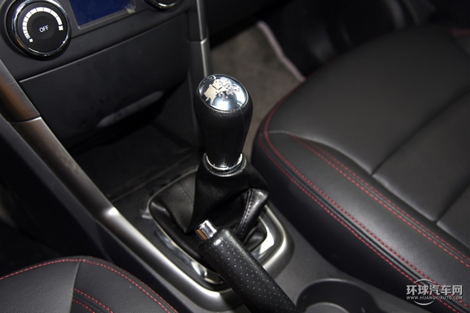 2015款 1.6L MT 風(fēng)尚周年運(yùn)動版