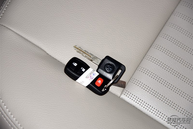 2015款 1.6L 手動(dòng)豪華版