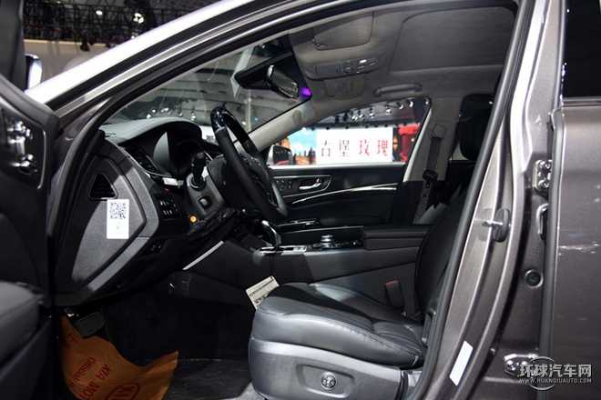 2015款 3.8L 尊貴版