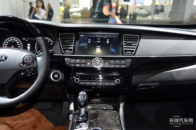 2015款 3.8L 尊貴版