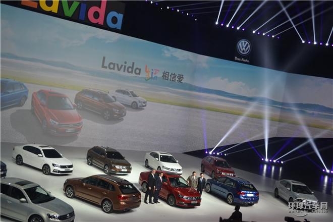 2015款  230TSI 手動(dòng)豪華版