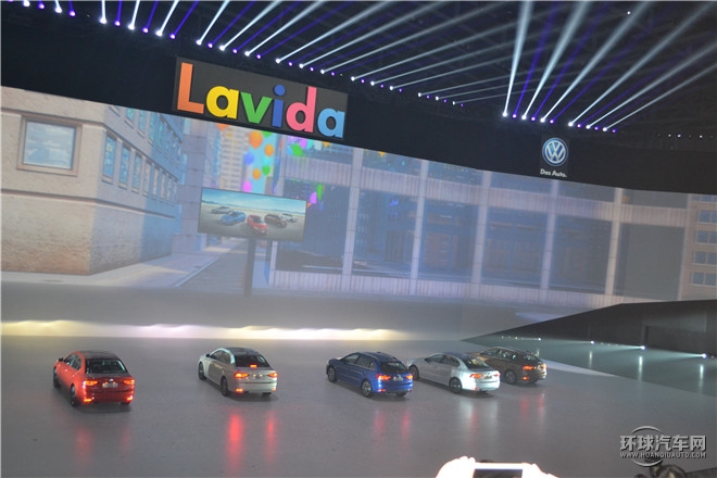 2015款  230TSI 手動豪華版