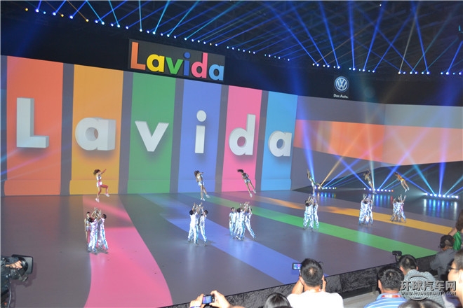 2015款  230TSI 手動豪華版