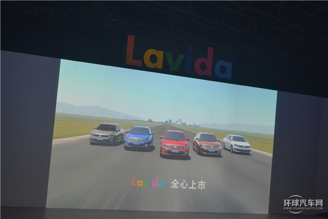 2015款  230TSI 手動(dòng)豪華版