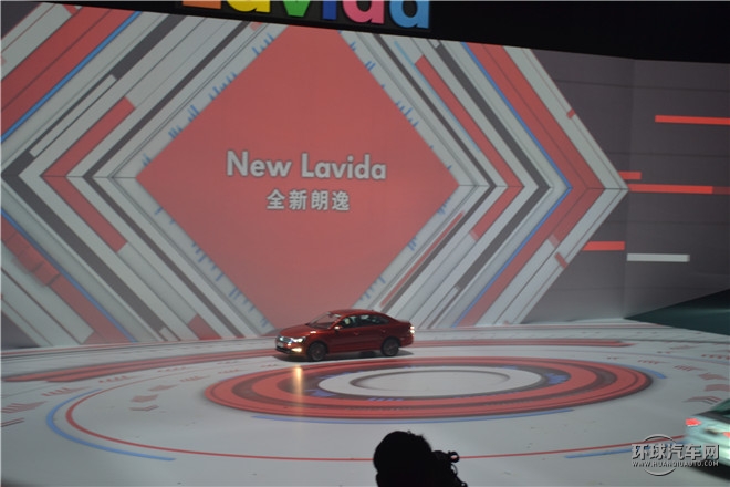 2015款  230TSI 手動豪華版