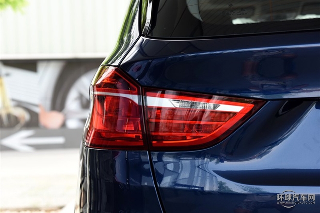 2015款 218i 領先型