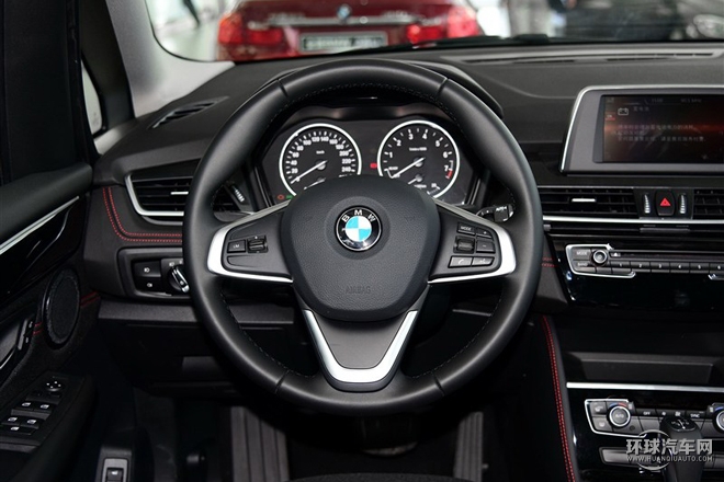 2015款 218i 運(yùn)動(dòng)設(shè)計(jì)套裝