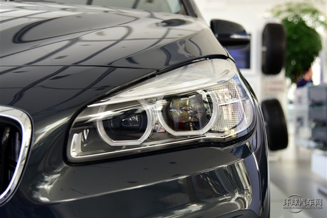 2015款 218i 運動設(shè)計套裝