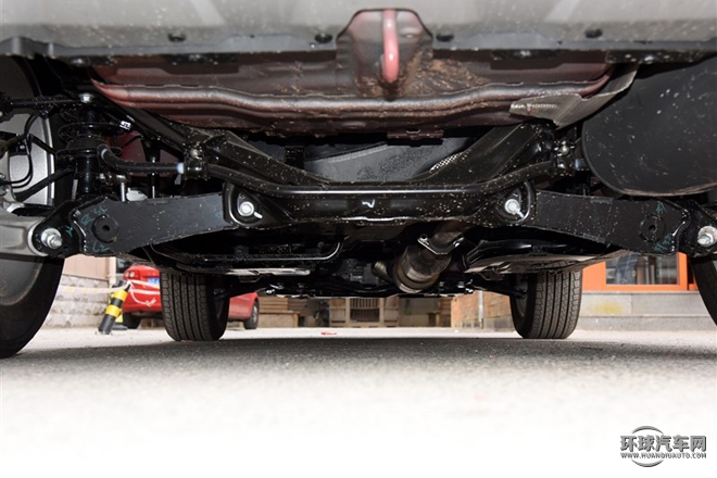 2015款 2.0L 手動(dòng)閱兵版