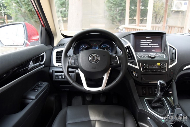 2015款 2.0L 手動閱兵版