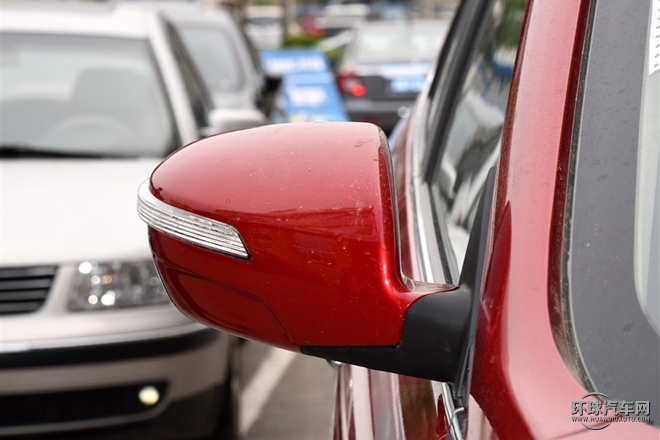 2015款 2.0L 手動閱兵版