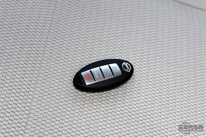 2015款 1.5XE 手動大師版