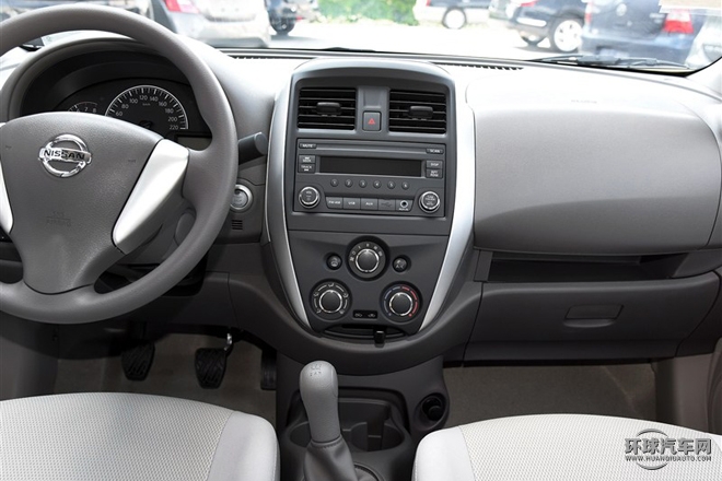 2015款 1.5XE 手動(dòng)大師版