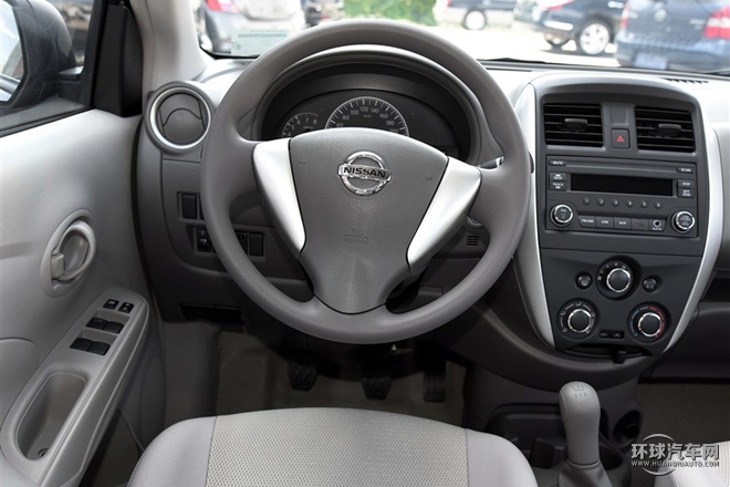 2015款 1.5XE 手動(dòng)大師版