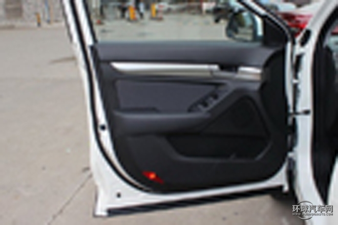 2015款 2.0T 自動舒適型