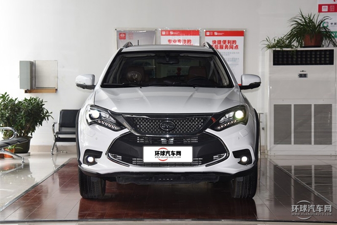 2015款 2.0T 四驅豪華型