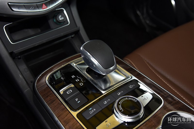 2015款 2.0T 四驅精英型