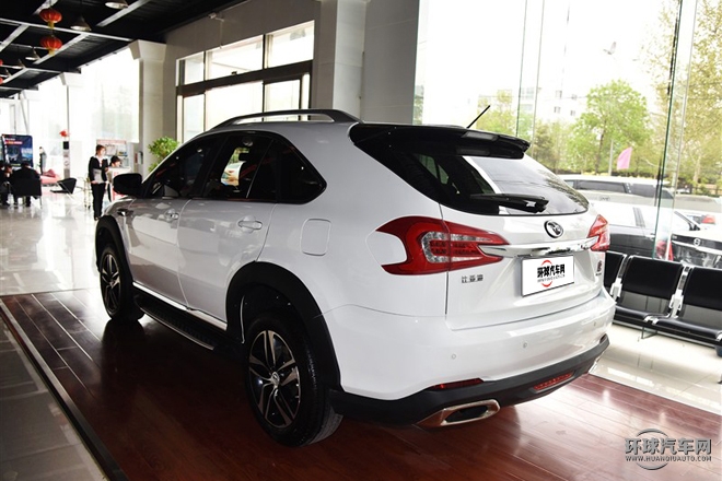 2015款 2.0T 四驅(qū)旗艦型