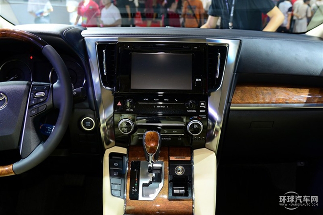 2015款 3.5L 尊貴版