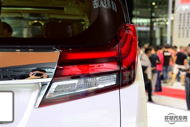 2015款 3.5L 尊貴版