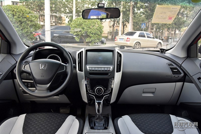 2015款 1.8T 魅力型