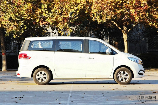 2015款 2.0T 自動紀念版