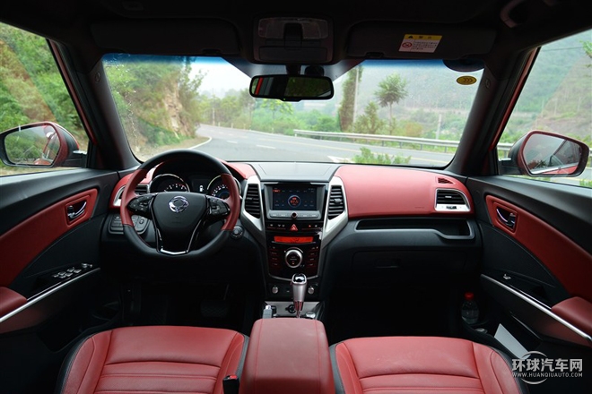 2015款 1.6L 自動兩驅致酷版