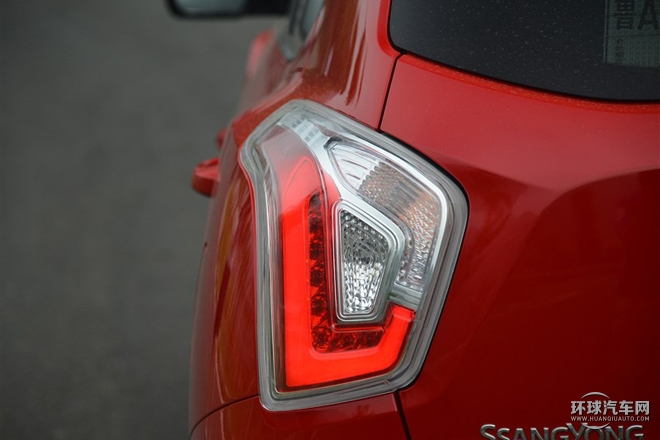 2015款 1.6L 自動兩驅致酷版