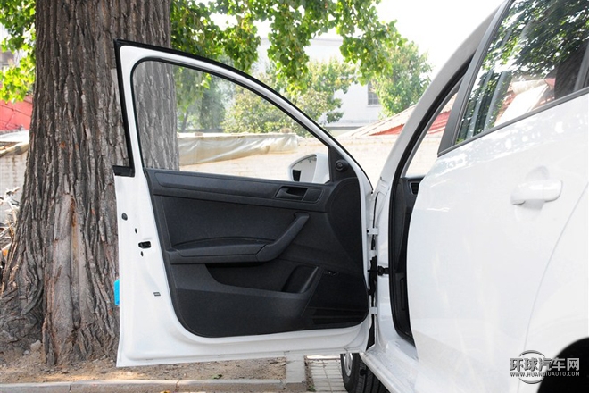 2015款 1.6L 手動風尚型