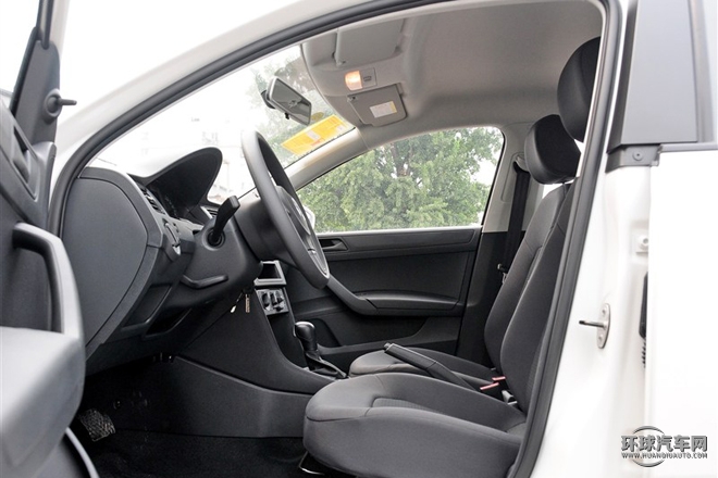 2015款 1.6L 自動風尚型