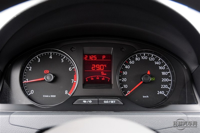 2015款 1.6L 自動風尚型