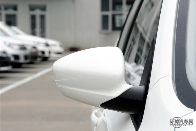 2015款 1.6L 自動風尚型