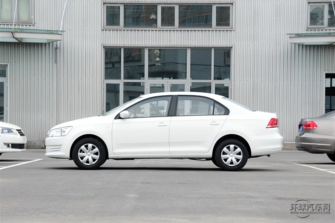 2015款 1.6L 自動風尚型