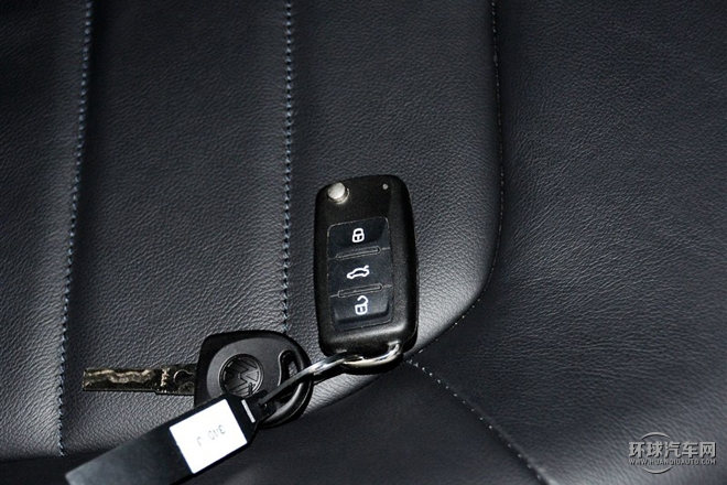 2015款 1.6L 自動豪華型