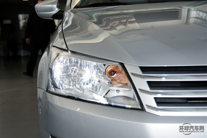 2015款 1.6L 自動豪華型