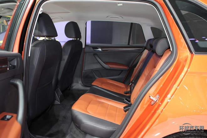 2015款 230TSI DSG豪華型