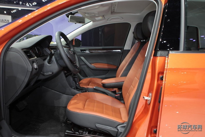 2015款 230TSI DSG豪華型