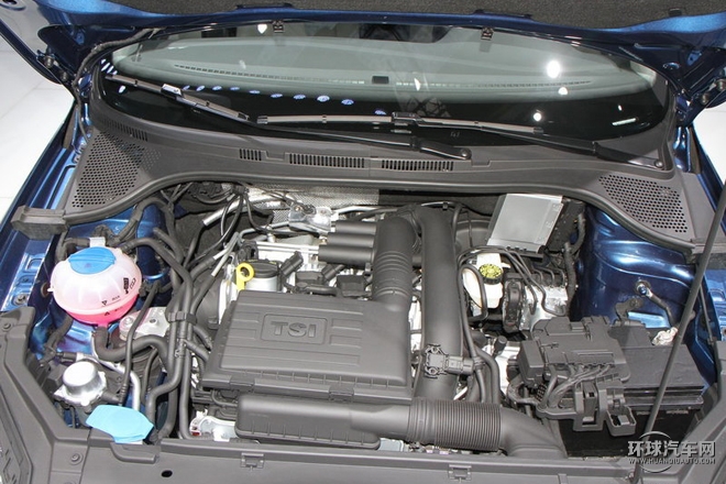 2015款 230TSI DSG舒適型