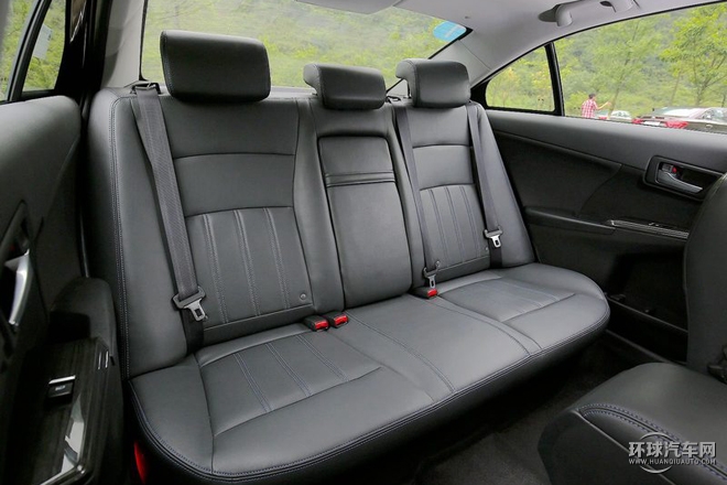 2015款 2.4L 自動豪華型