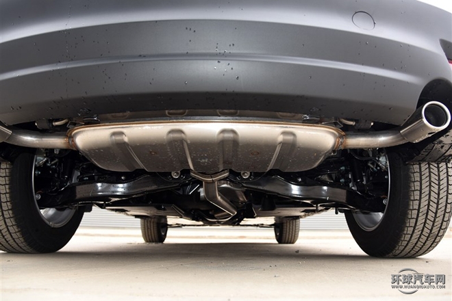 2015款 2.0L 手動兩驅(qū)舒適型