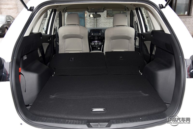 2015款 2.0L 手動(dòng)兩驅(qū)舒適型