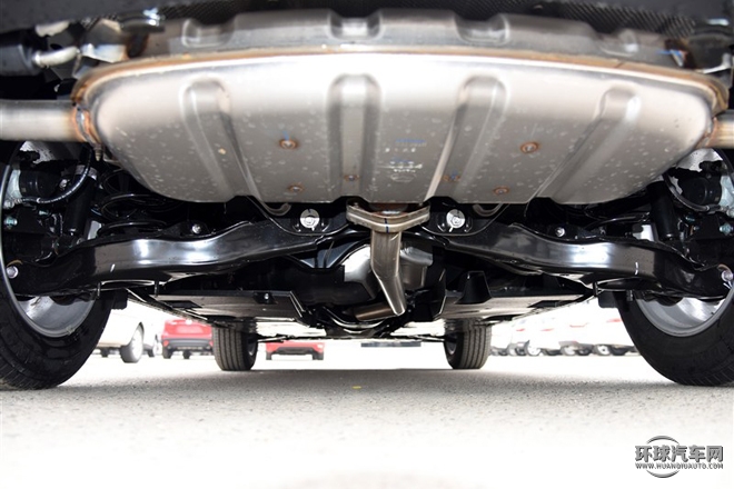 2015款 2.0L 自動兩驅都市型