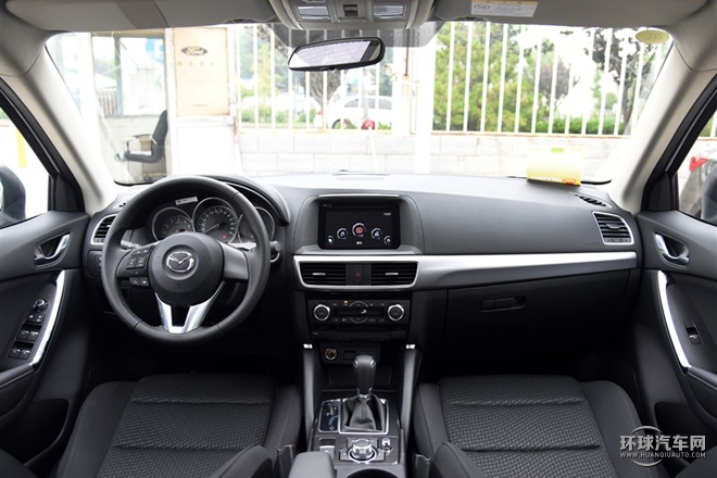 2015款 2.0L 自動兩驅都市型