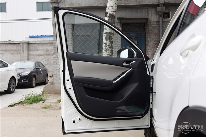 2015款 2.0L 自動(dòng)兩驅(qū)舒適型