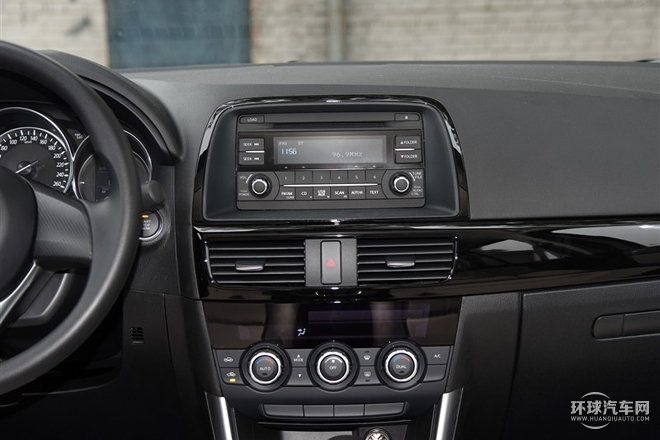 2015款 2.0L 自動兩驅舒適型