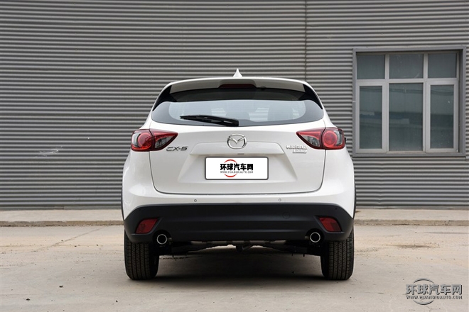 2015款 2.0L 自動兩驅舒適型